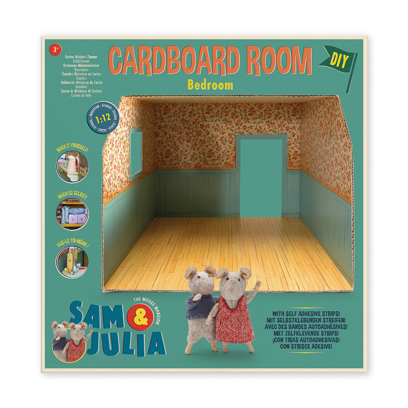 Sam & Julia Cardboard Room Master Bed